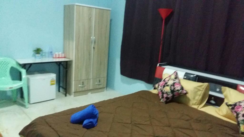 Hana Guesthouse Hua Hin Bagian luar foto