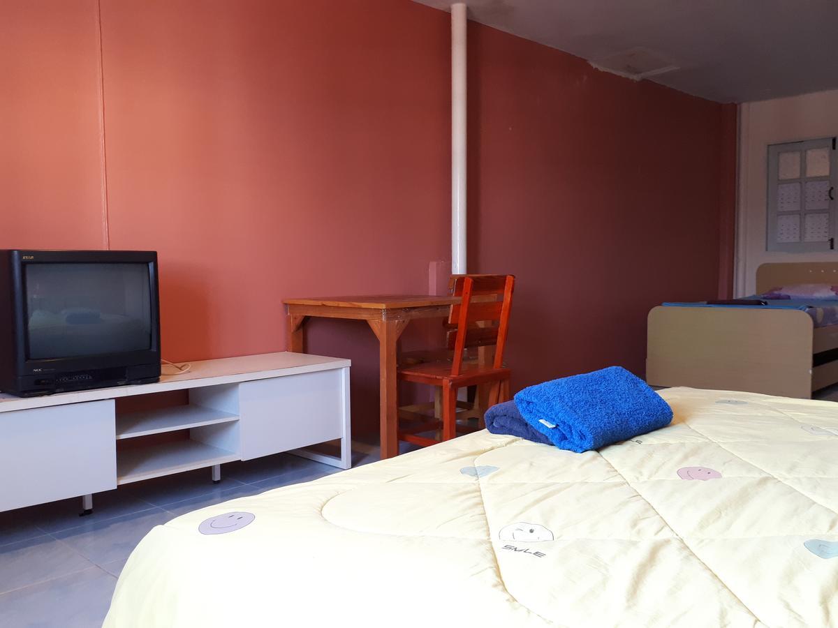 Hana Guesthouse Hua Hin Bagian luar foto