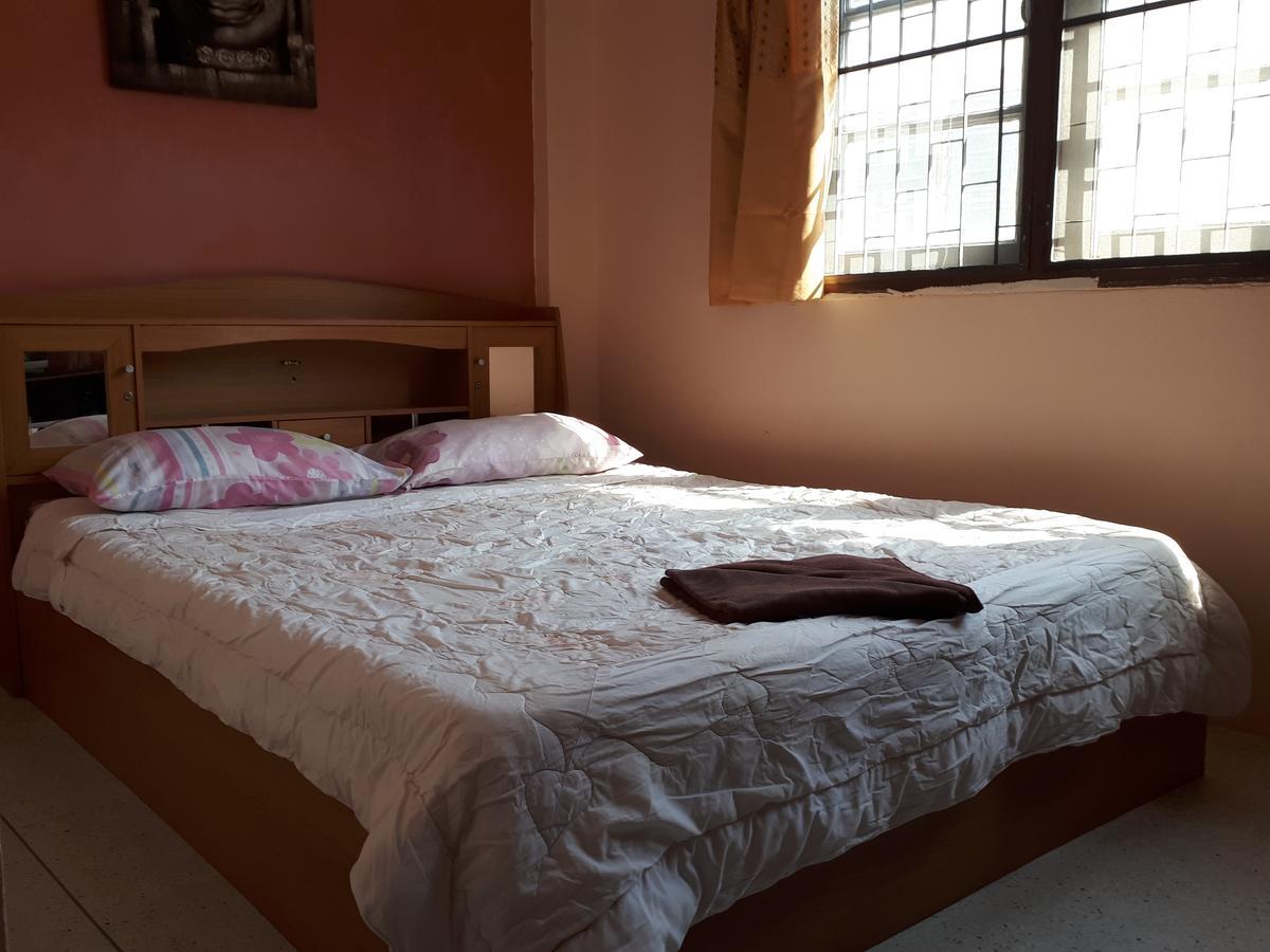 Hana Guesthouse Hua Hin Bagian luar foto