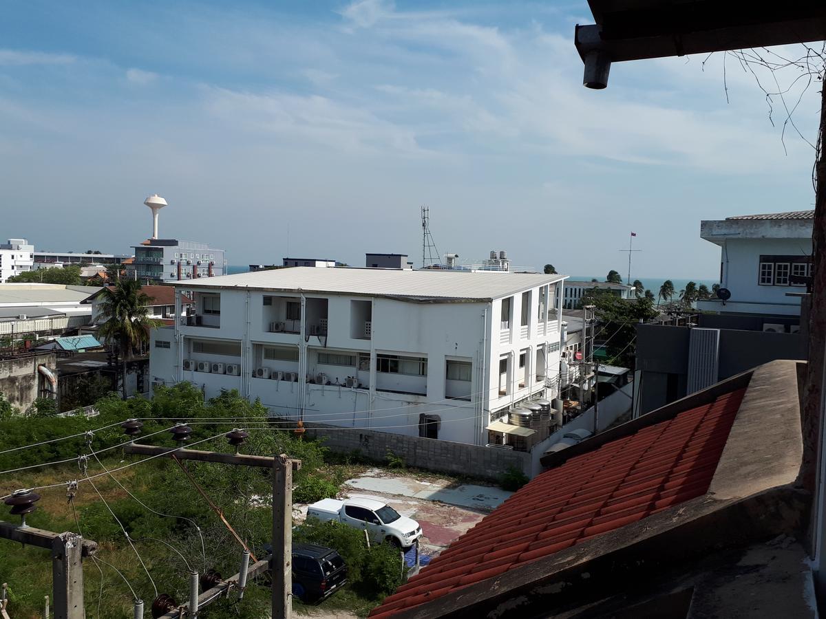 Hana Guesthouse Hua Hin Bagian luar foto