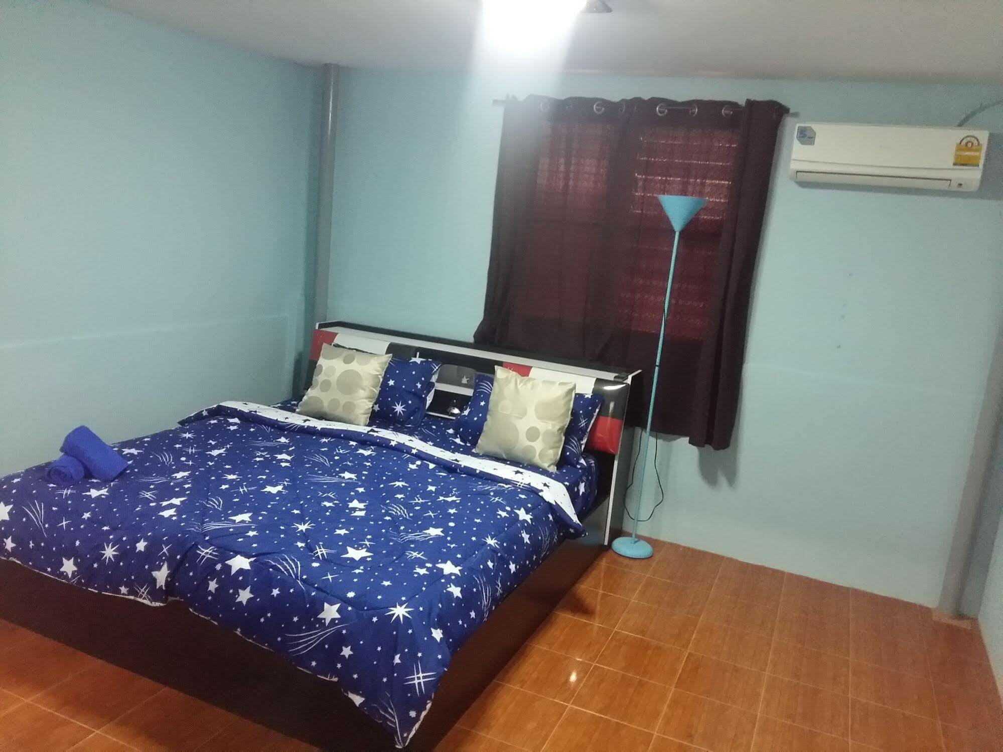Hana Guesthouse Hua Hin Bagian luar foto