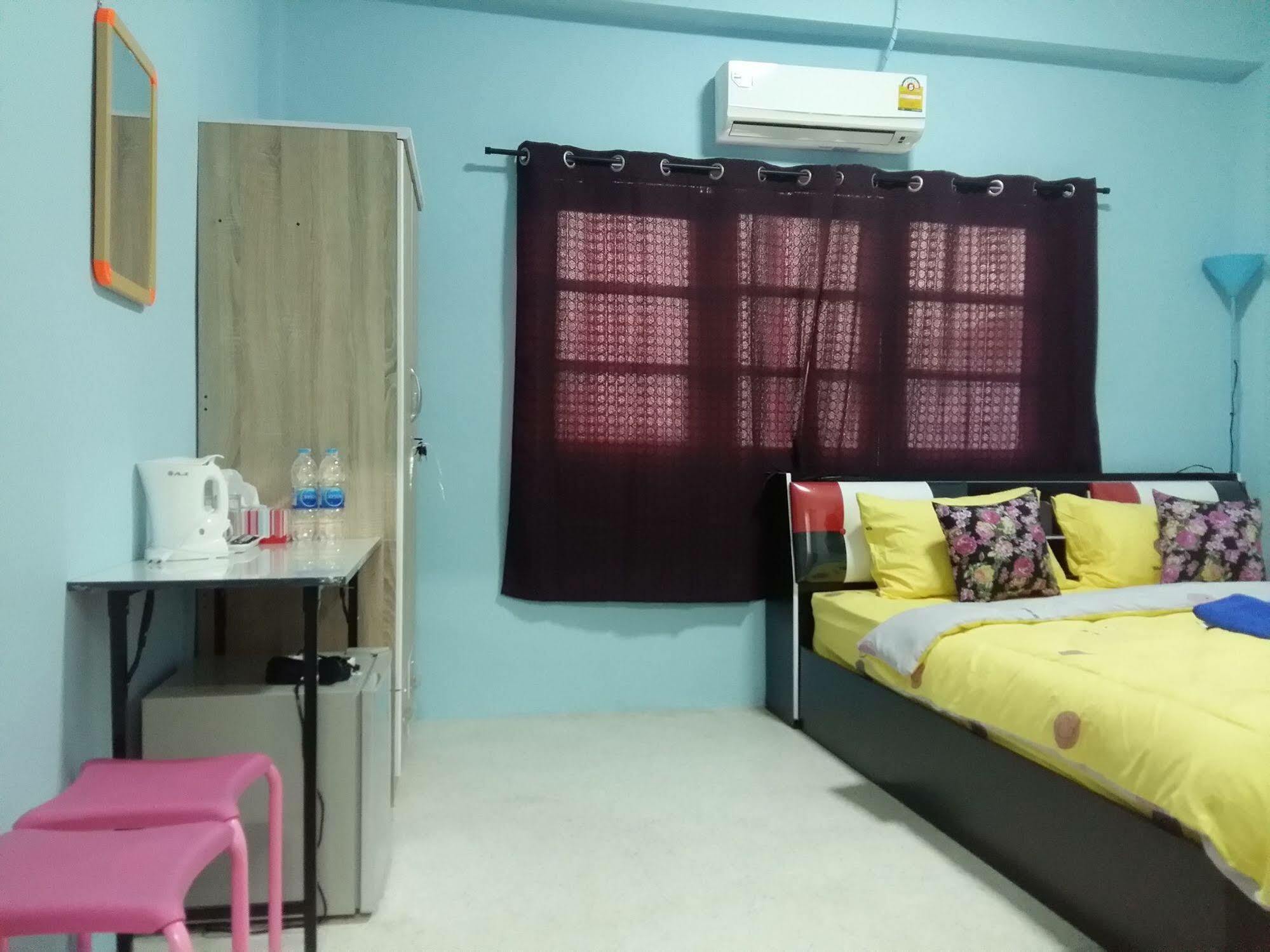 Hana Guesthouse Hua Hin Bagian luar foto