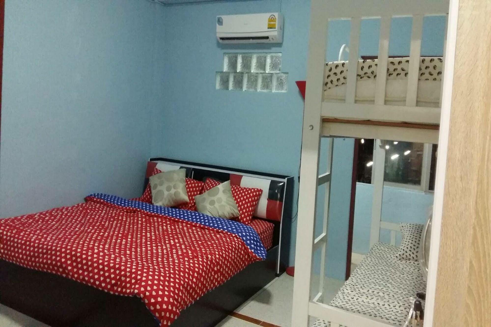 Hana Guesthouse Hua Hin Bagian luar foto
