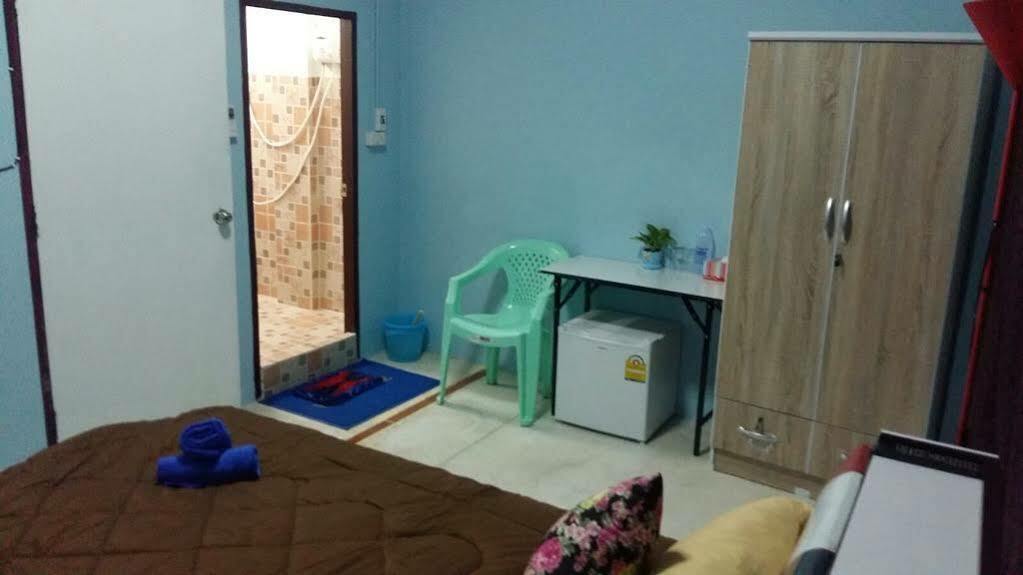 Hana Guesthouse Hua Hin Bagian luar foto