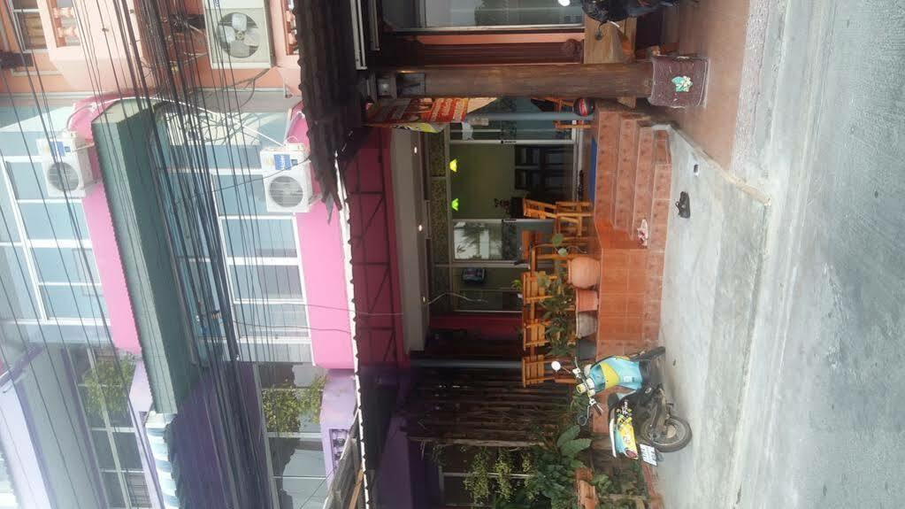 Hana Guesthouse Hua Hin Bagian luar foto